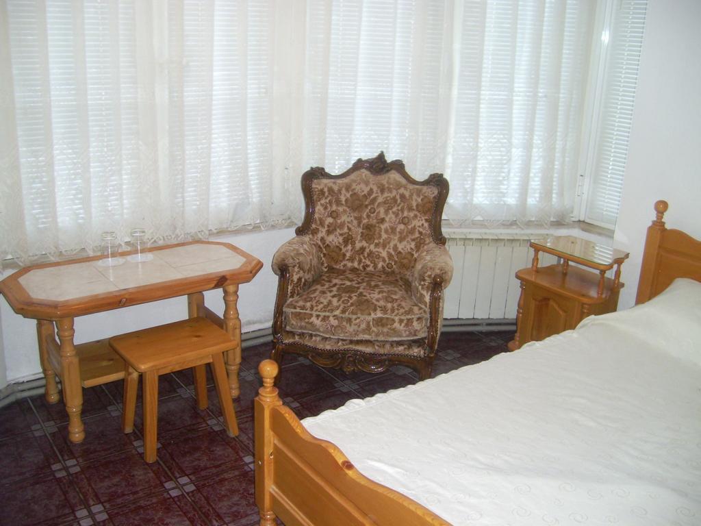 Family Hotel George Svilengrad Habitación foto